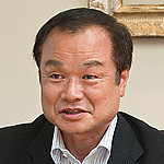 伊東　孝紳