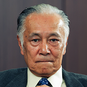 川村二郎