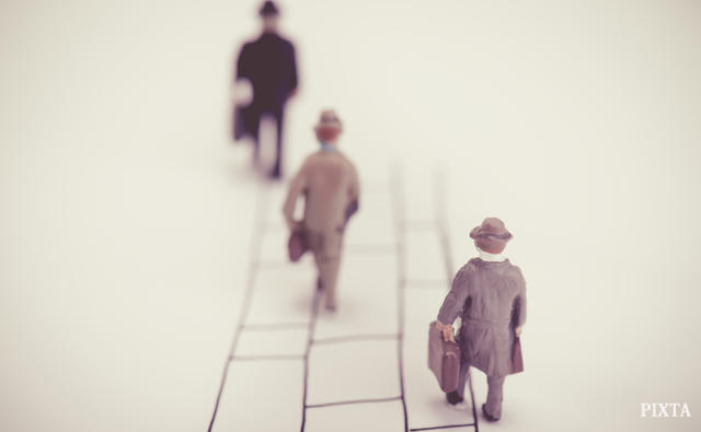 「生涯現役社会」実現への条件　シニア社員にも求められる、戦力として働く意識
