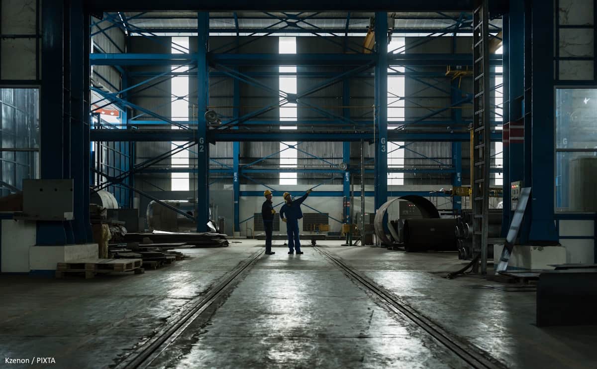 大卒ホワイトカラーは危険な道？ トランプ関税・移民対策が変える若者の人気職