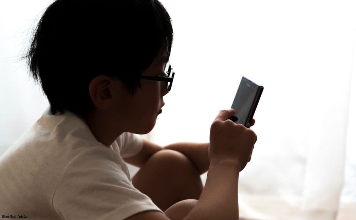 青少年のスマホ利用